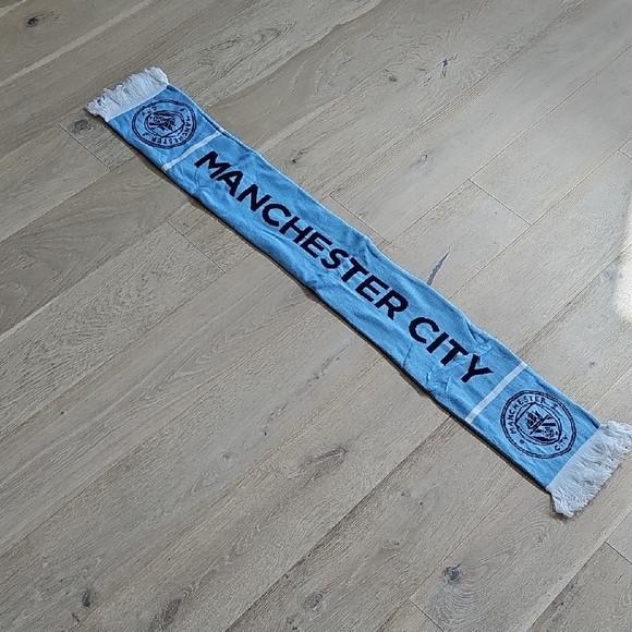 NWOT Manchester City Asahi Beer Blue Scarf - Picture 1 of 4